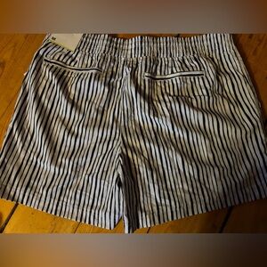 Old Navy Black and White Striped Women's Shorts